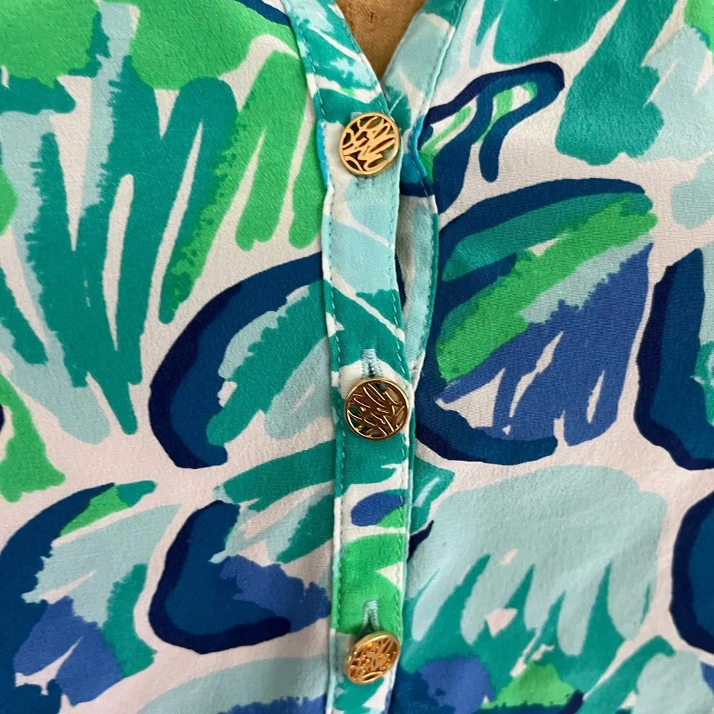 Lilly Pulitzer Blue and Green Floral Top - Picture 3 of 5